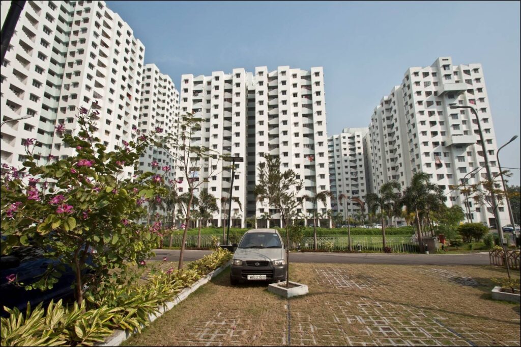 Residential-Complex-Godrej-Properties-Prakriti